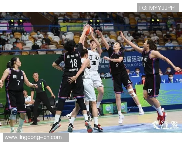 姚明踏上江山之旅探索篮球文化与地方魅力的交汇点