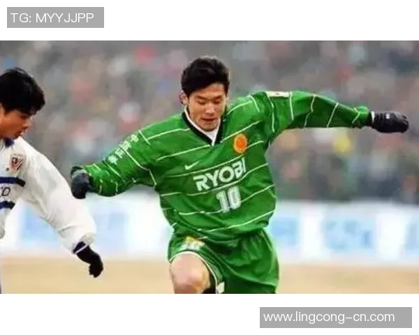 猜猜这位德甲足球明星是谁通过图片线索来揭开他的身份和成就