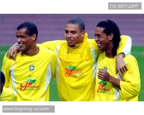 足球明星之间的深厚友情与默契瞬间展现精彩图片合集